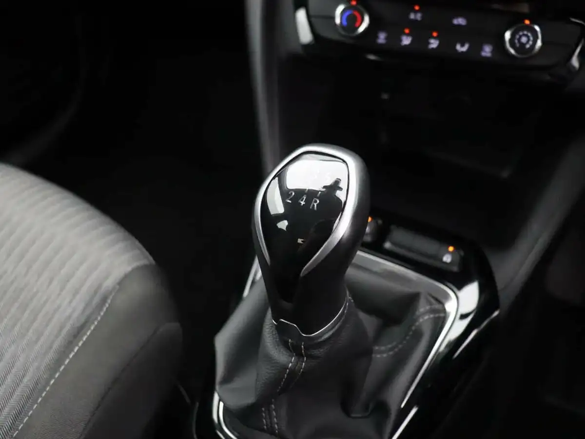 2021-vauxhall-corsa-12i-se-big-16