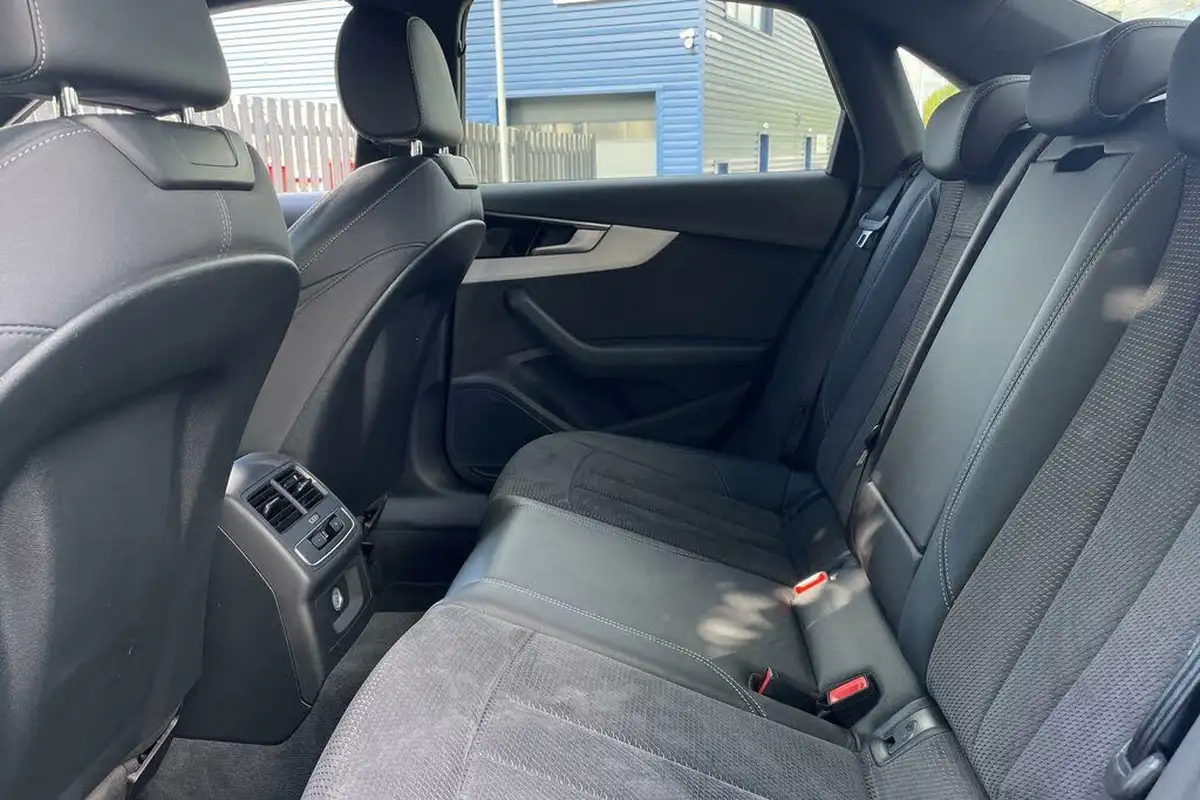 2021-audi-a4-20-40-tfsi-s-line-204ps-big-30