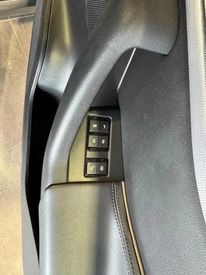 2018-jaguar-f-pace-30td-portfolio-awd-big-21