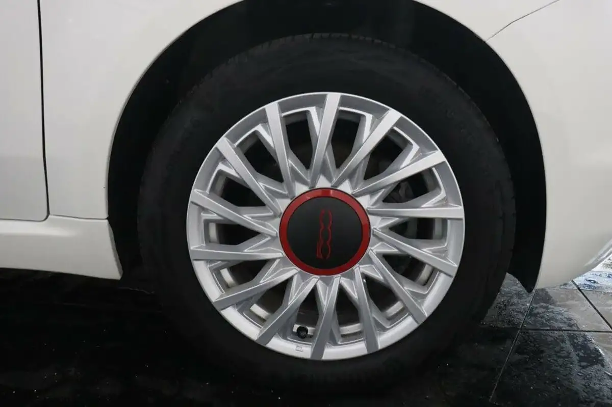 2022-fiat-500-10-red-big-30