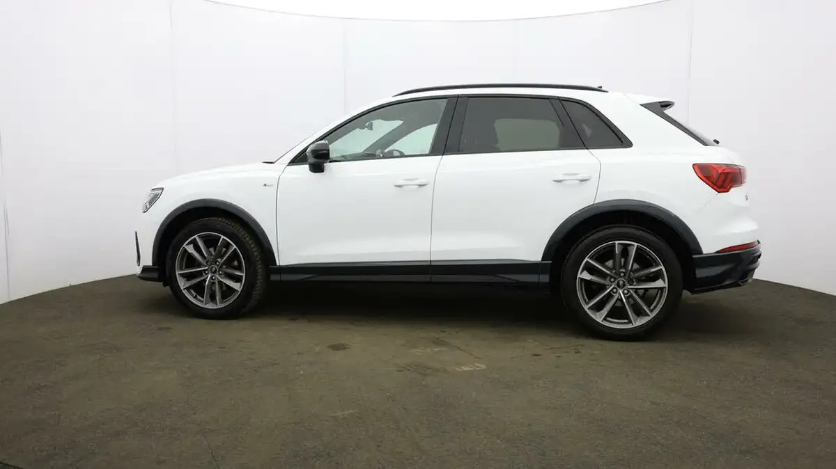 2022-audi-q3-15-35-tfsi-black-edition-codcomfort-sound-pack-station-wagon-big-62