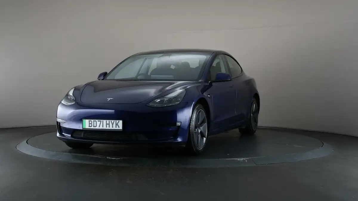 2021-tesla-model-3-e-long-range-awd-big-39