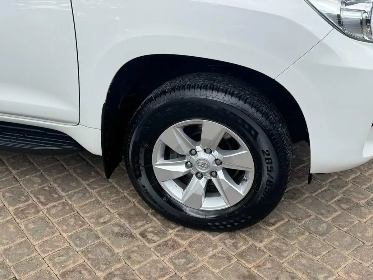 2021-toyota-land-cruiser-28d-4d-active-7st-navi-big-21