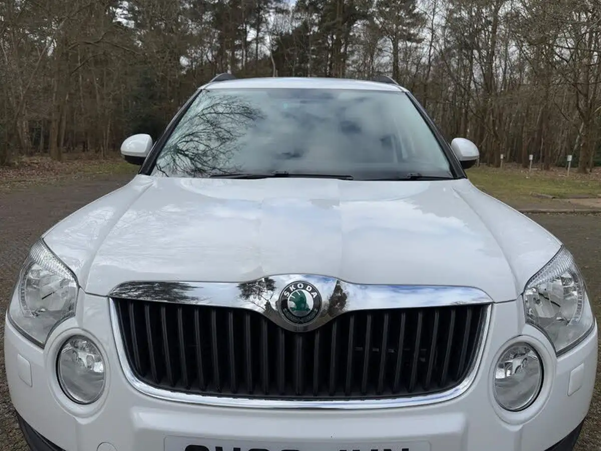 2013-skoda-yeti-20td-se-plus-140bhp-4x4-big-12