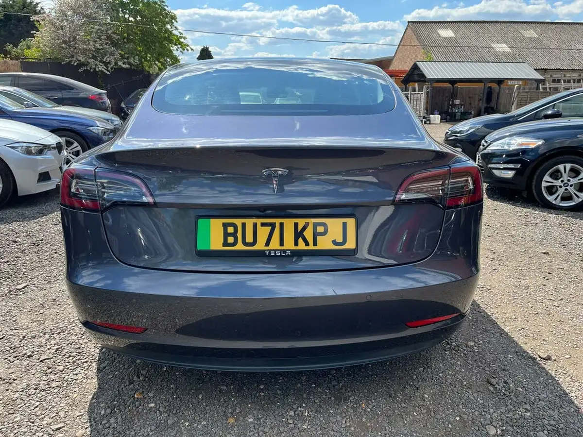 2021-tesla-model-3-e-standard-plus-big-3