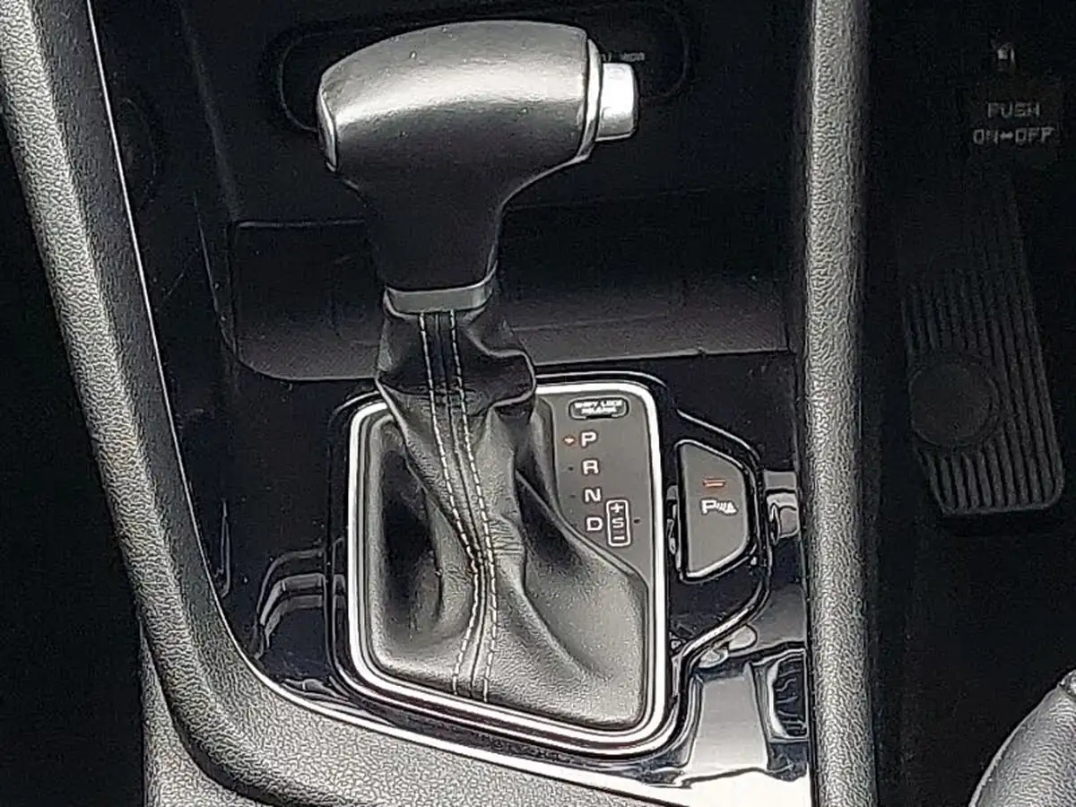 2019-kia-niro-16-gdi-3-156kwh-big-11