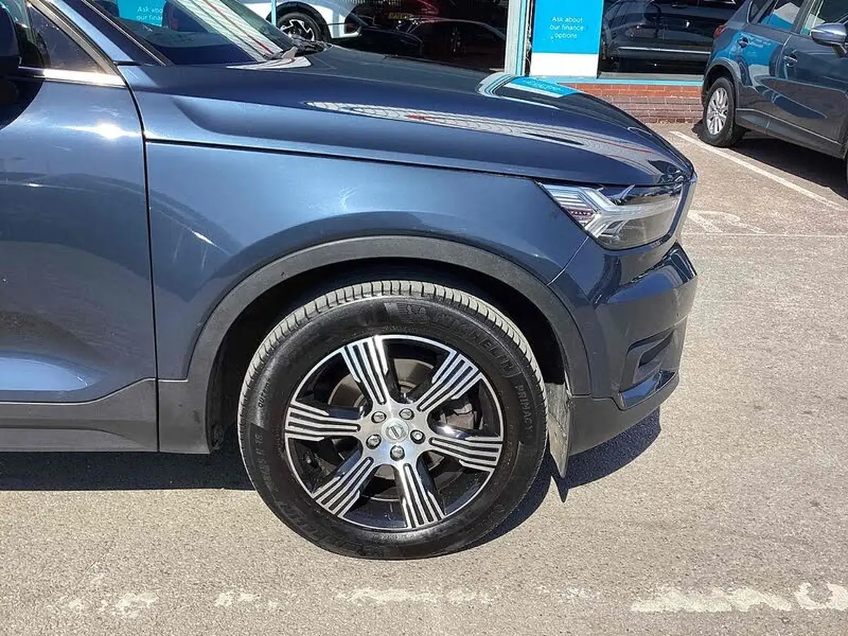 2019-volvo-xc40-20-t4-inscription-big-15