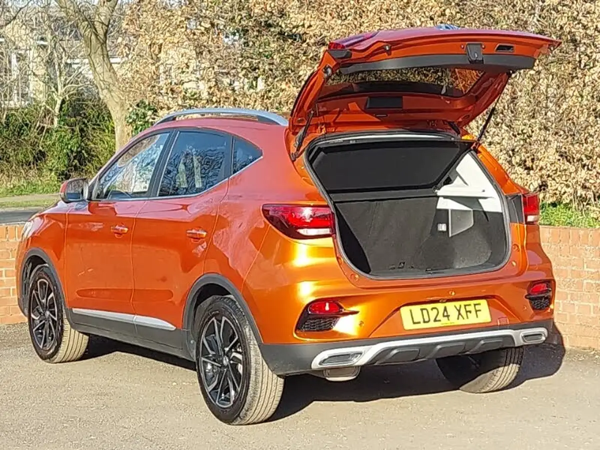 2024-mg-zs-suv-10t-gdi-exclusive-auto-big-17