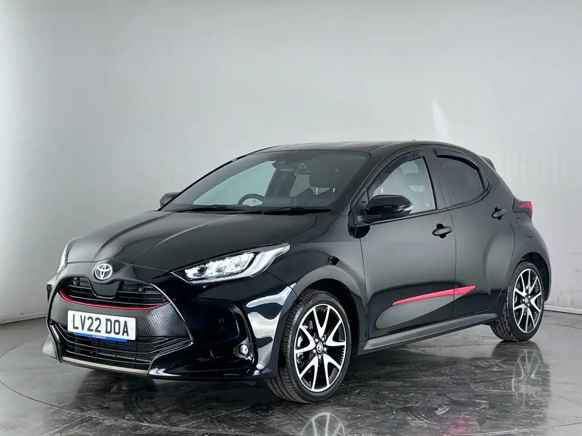 2022-toyota-yaris-15-vvt-i-dynamic-big-2