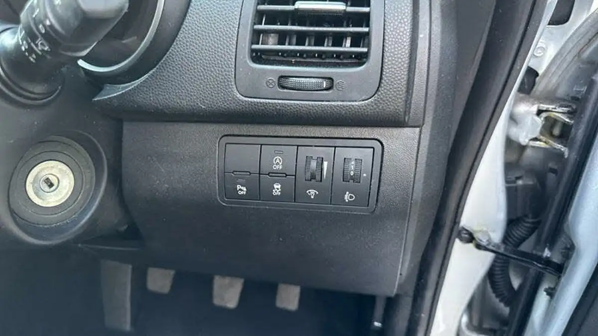 2017-kia-venga-14-sr7-big-29