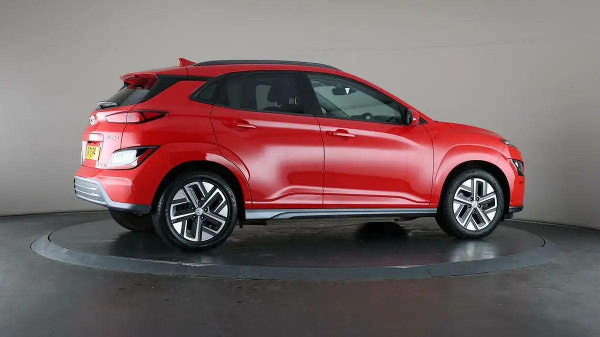 2021-hyundai-kona-e-ultimate-big-62