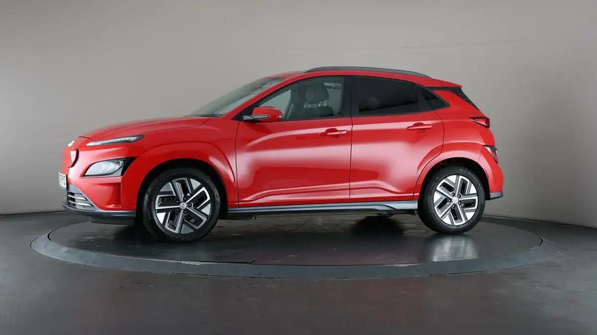 2021-hyundai-kona-e-ultimate-big-38