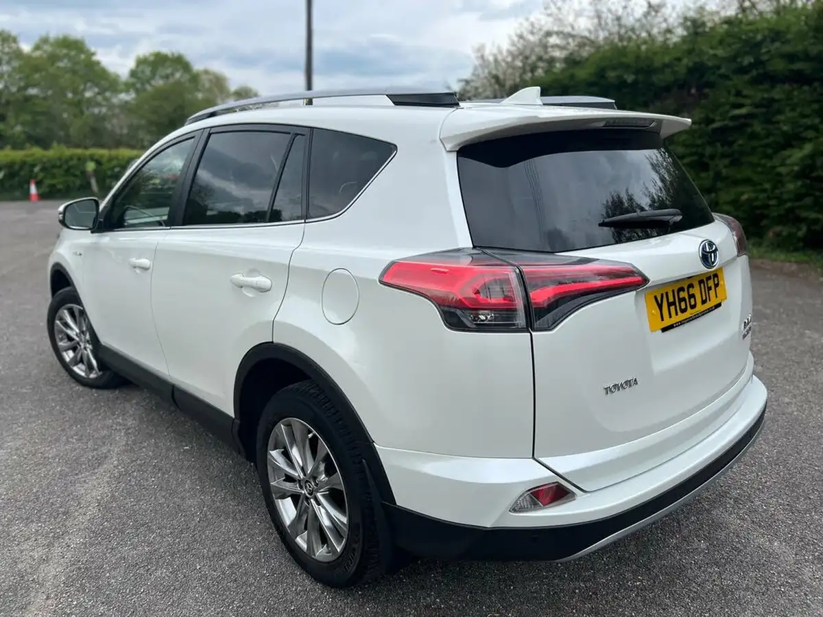 2016-toyota-rav4-25-vvt-i-excel-tss-navi-cvt-big-7