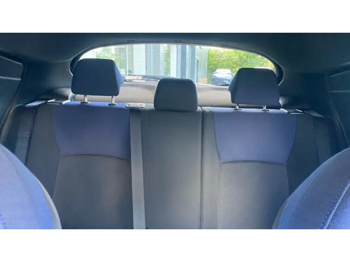 2017-toyota-c-hr-18-vvt-i-dynamic-big-14