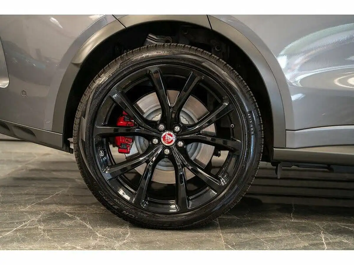2020-jaguar-f-pace-50-v8-sc-svr-big-10