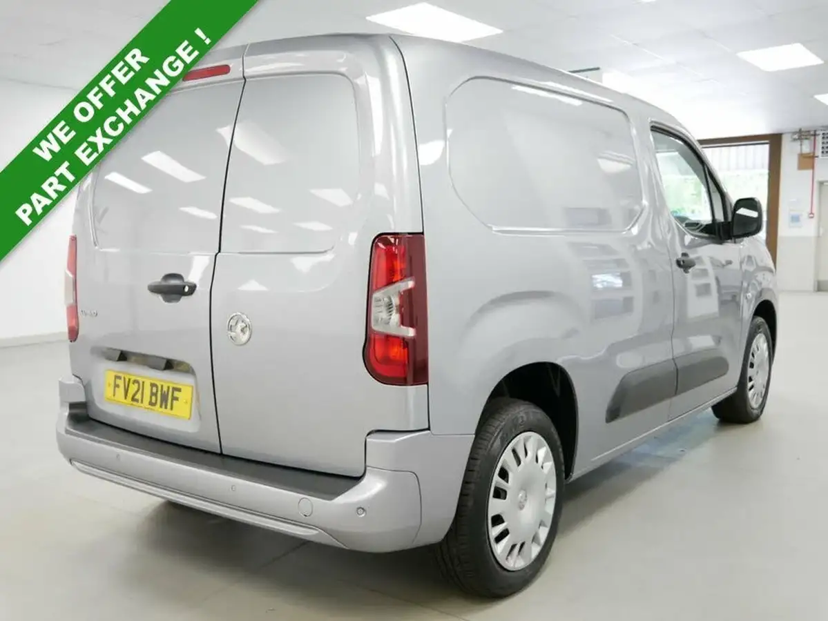 2021-vauxhall-combo-15cdti-sportive-2000-100pseu6dt-big-10