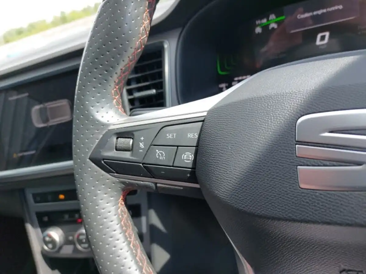 2023-seat-ateca-15-ecotsi-fr-big-14