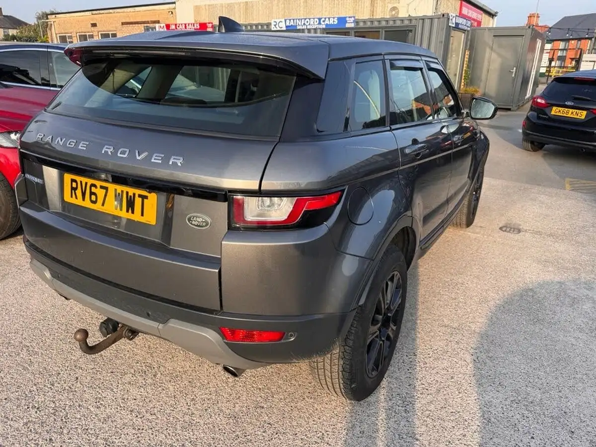 2017-land-rover-range-rover-evoque-20ed4-se-tech-hatchback-5d-big-5