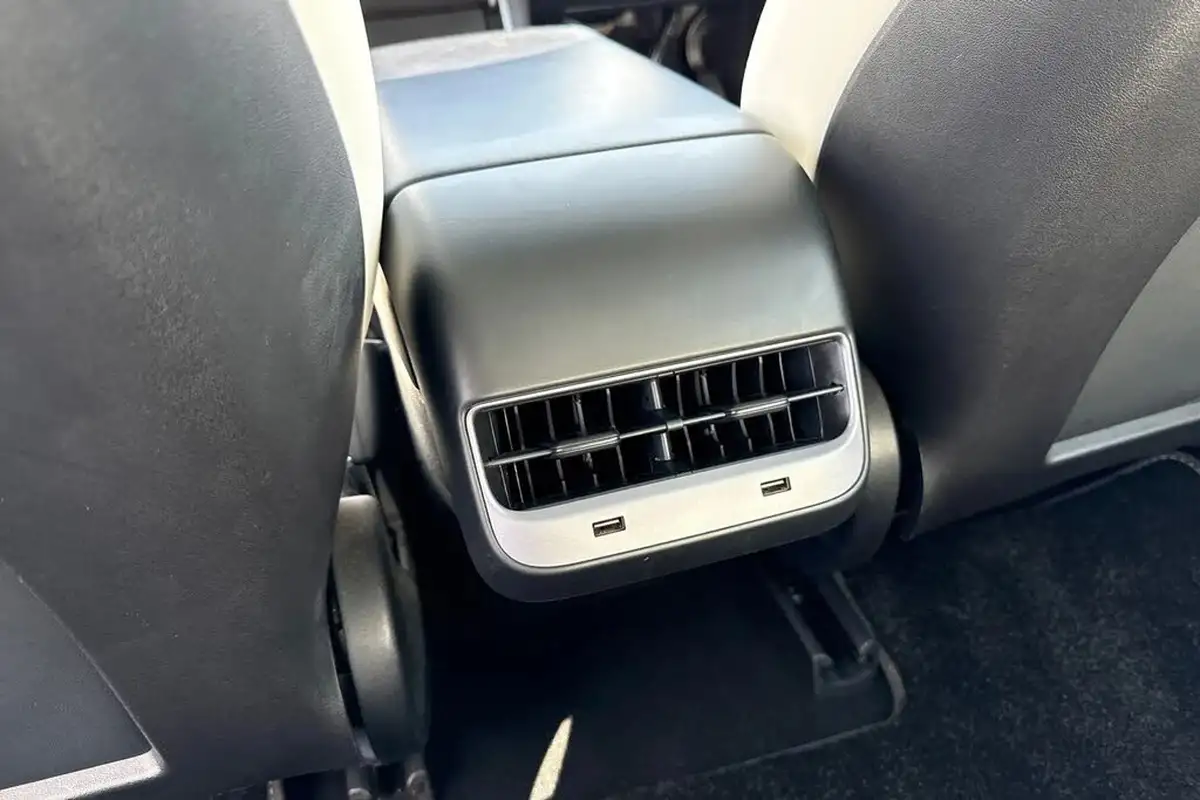 2019-tesla-model-3-e-long-range-4x4-big-34