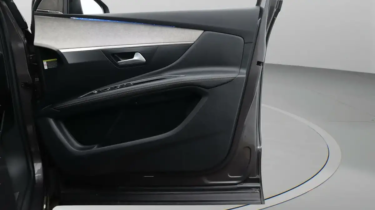2022-peugeot-3008-suv-16-puretech-gt-premium-225bhp-hybrid-e-eat8-big-15