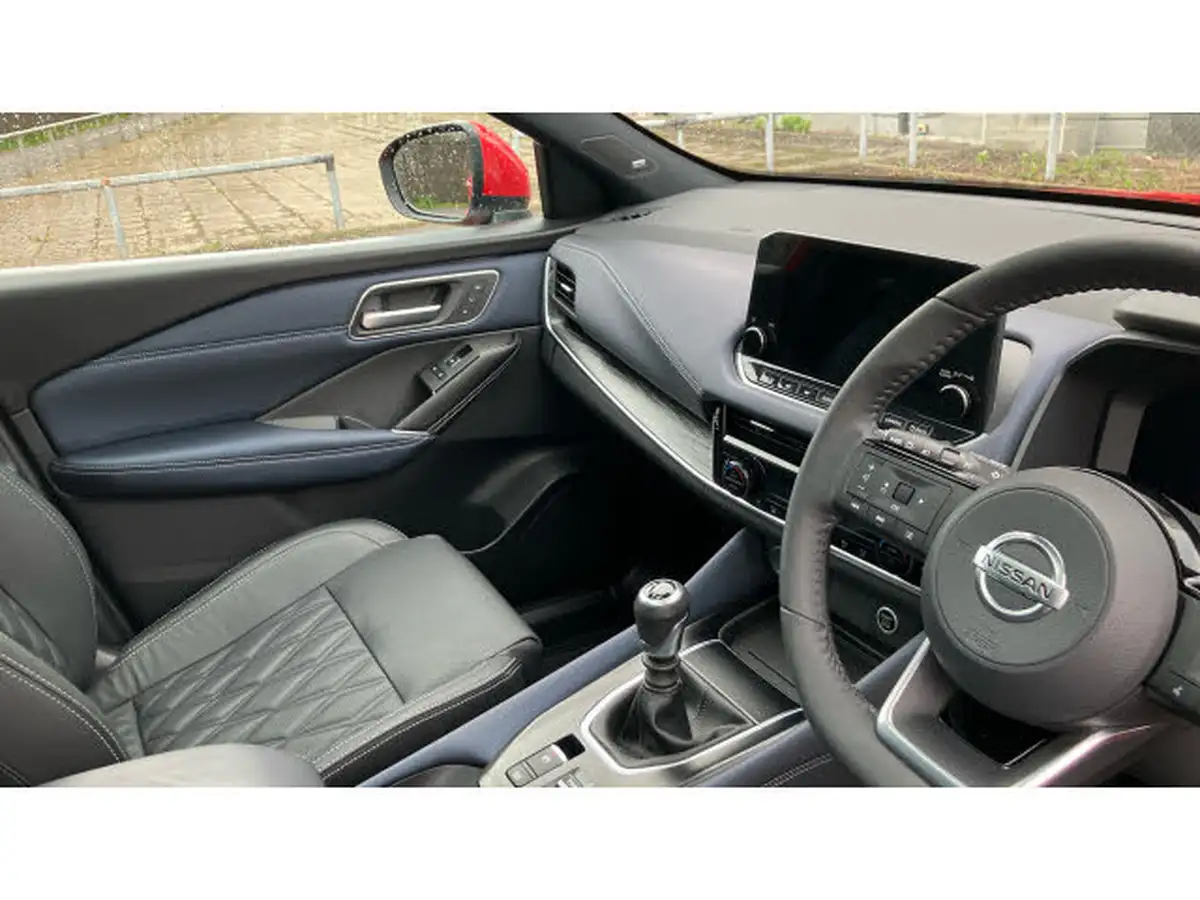 2021-nissan-qashqai-13-dig-t-tekna-big-13
