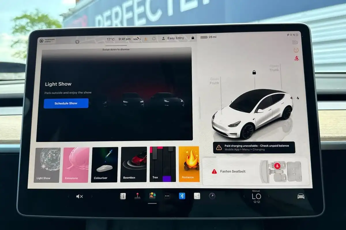 2022-tesla-model-y-e-long-range-big-31