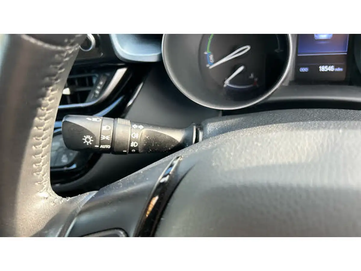 2021-toyota-c-hr-18-vvt-i-design-big-30