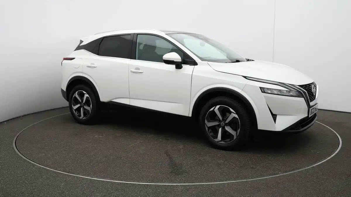 2022-nissan-qashqai-13-dig-t-n-connecta-140ps-big-45