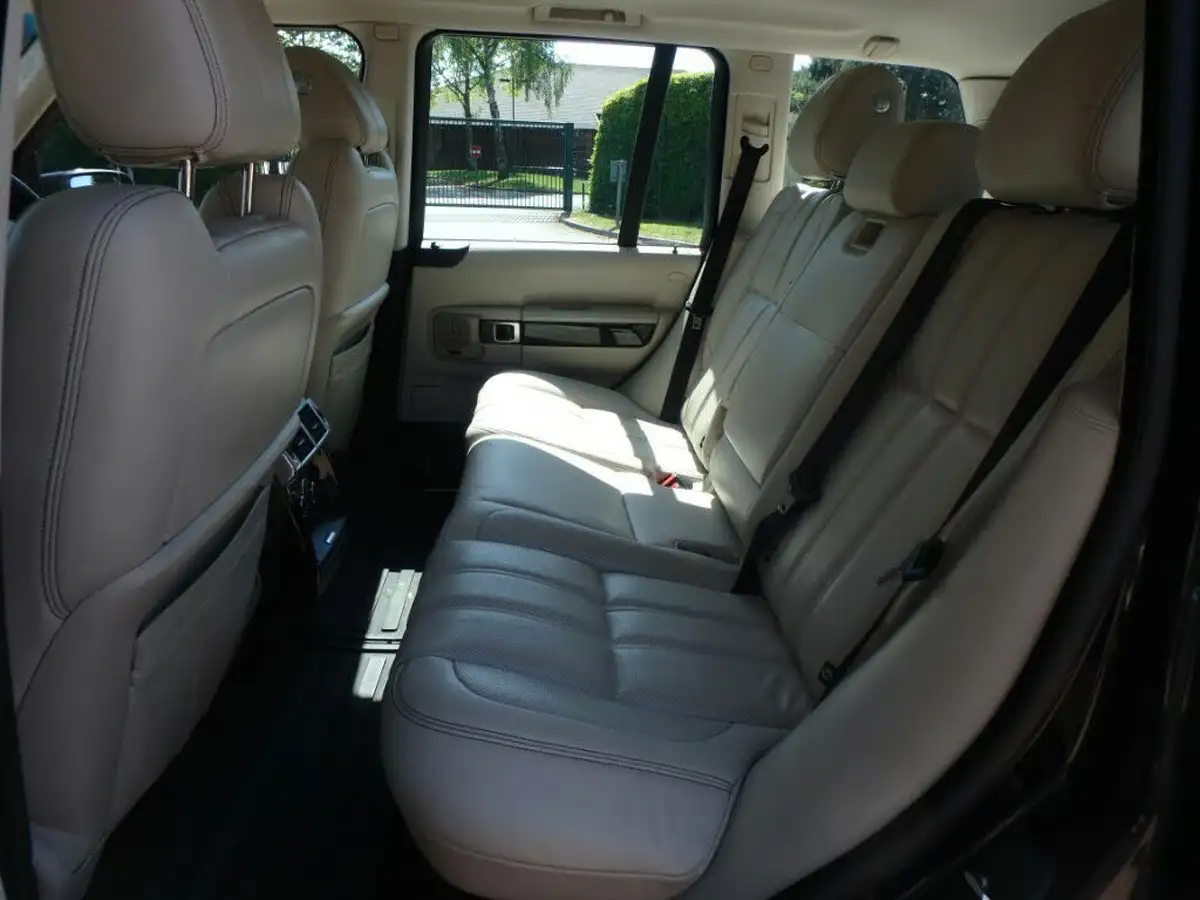 2011-land-rover-range-rover-44td-vogue-se-big-12