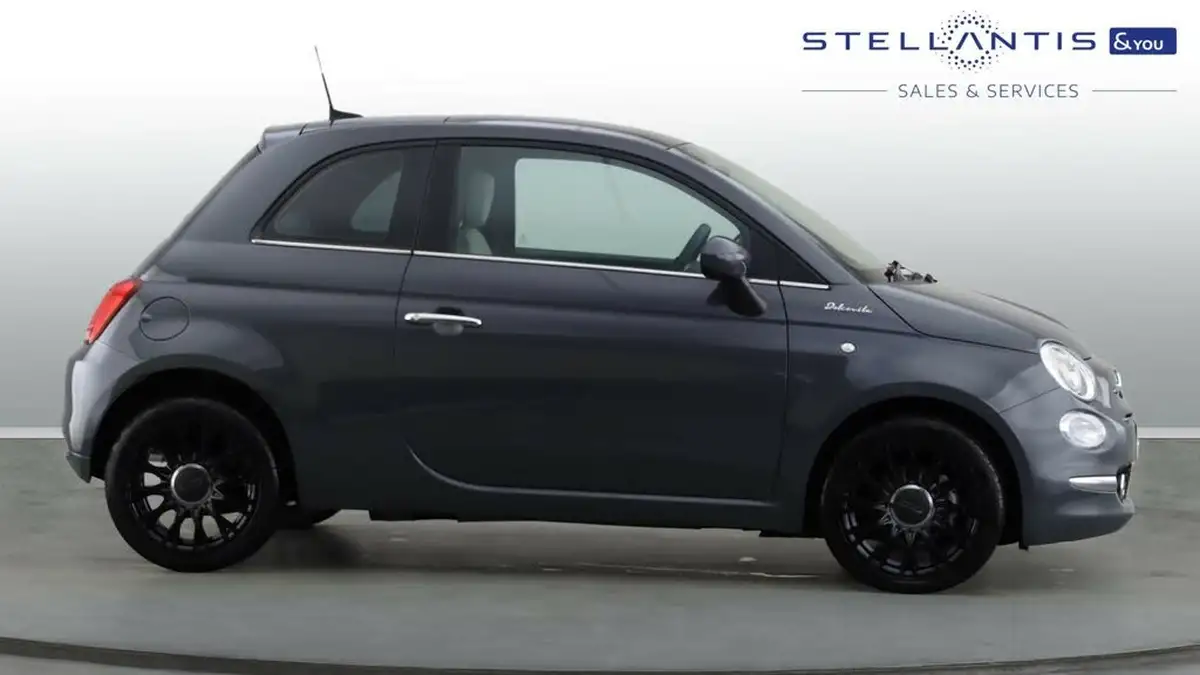 2022-fiat-500-10-dolcevita-big-3