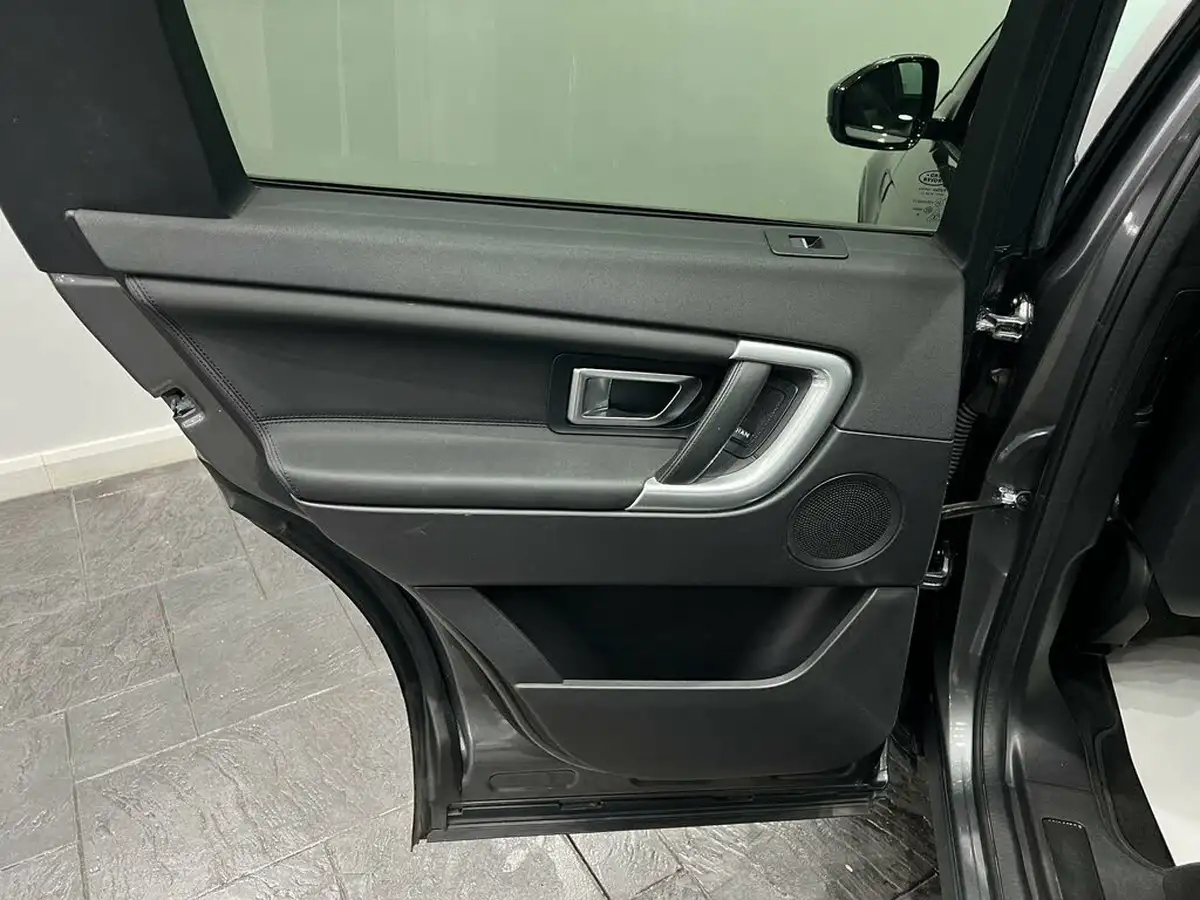 2019-land-rover-discovery-sport-20td4-landmark-big-61