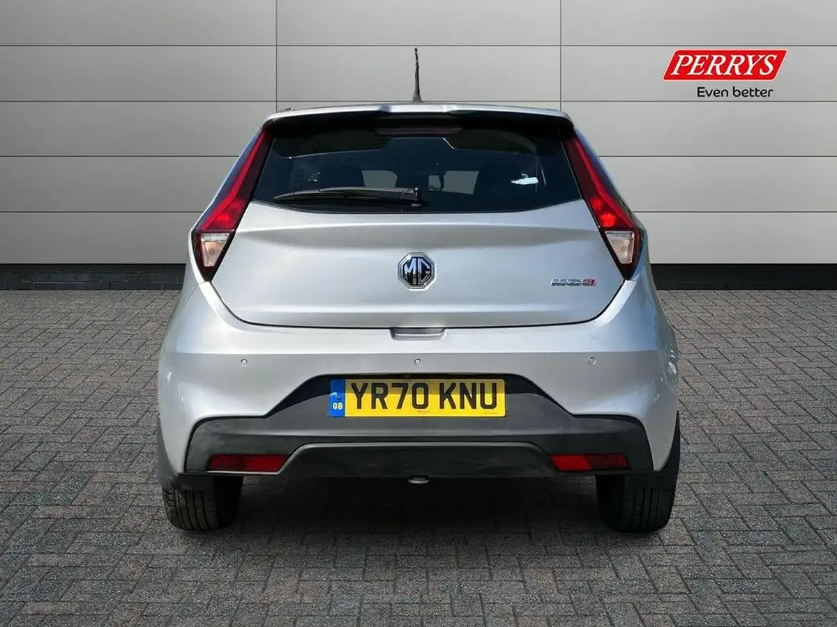 2020-mg-mg3-15-vti-tech-exclusive-big-4