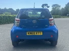 2010-toyota-iq-10-2-small-5