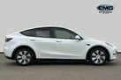 2022-tesla-model-y-e-long-range-small-3