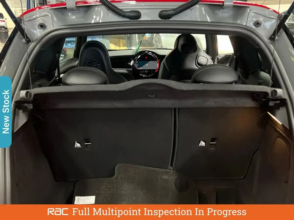 2021-mini-cooper-20-john-cooper-works-anniversary-edition-big-6