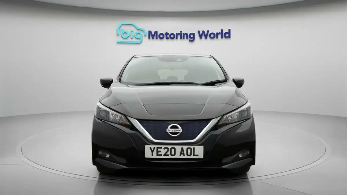 2020-nissan-leaf-e-n-connecta-big-1