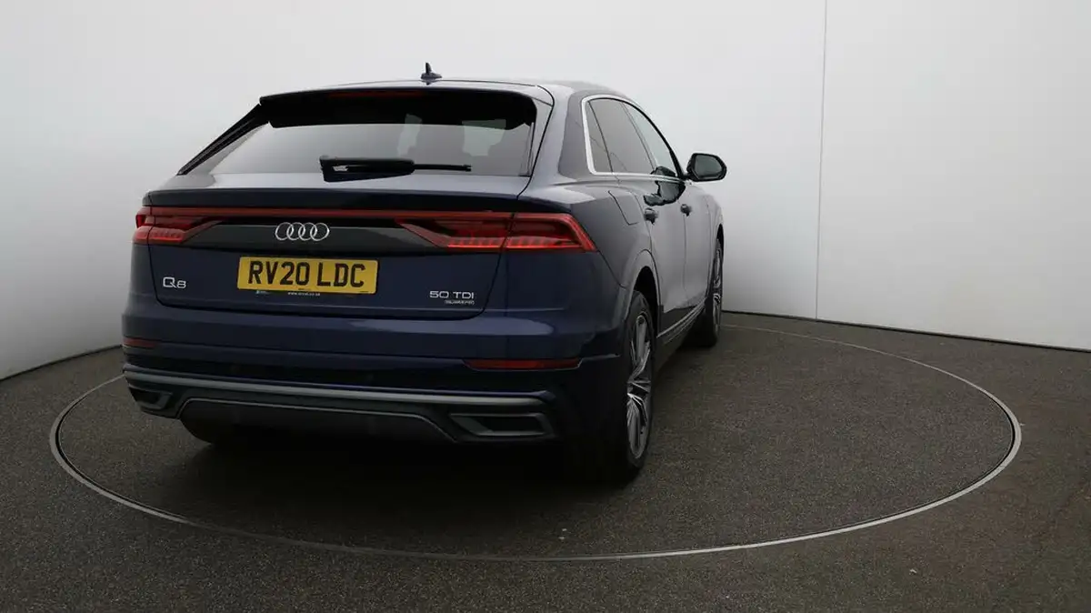 2020-audi-q8-30-50-tdi-s-line-big-56