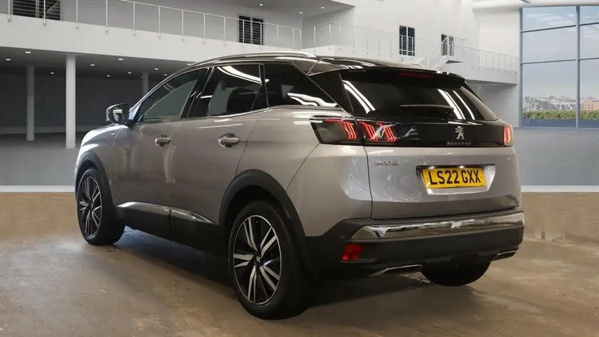 2022-peugeot-3008-suv-12-puretech-gt-premium-big-2