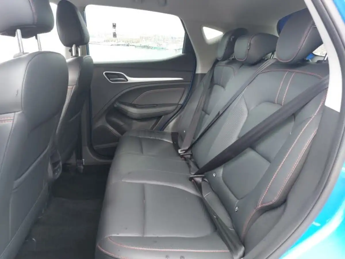2023-mg-zs-suv-10t-gdi-exclusive-big-5