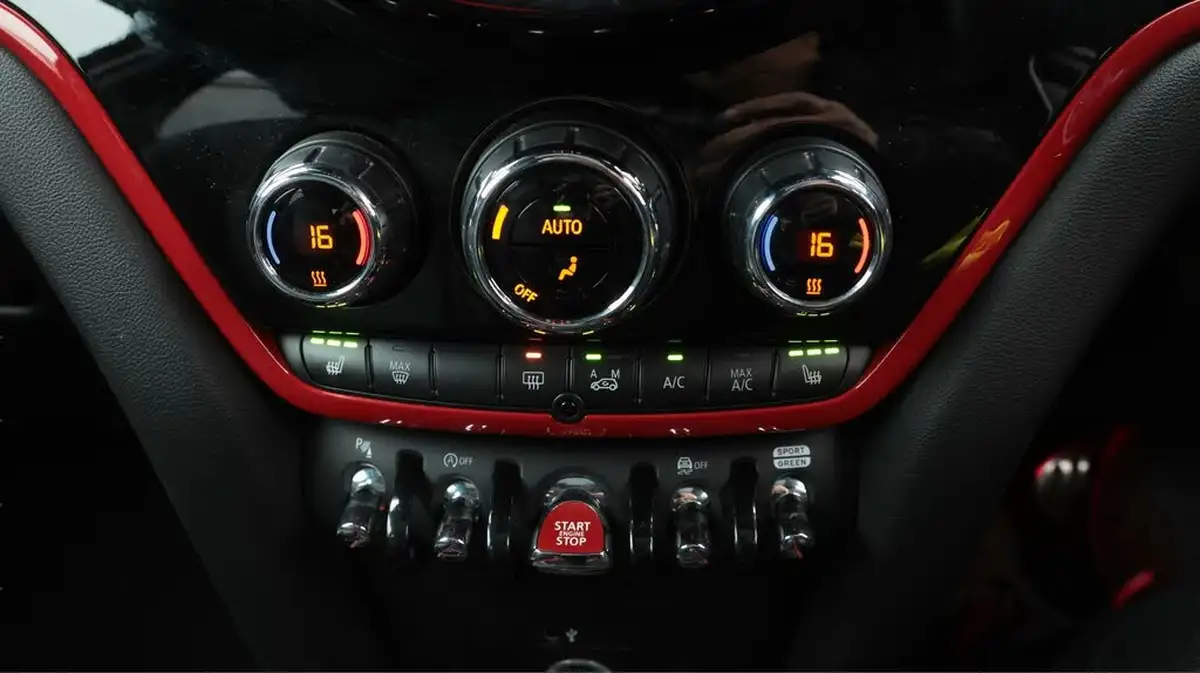 2022-mini-countryman-20-john-cooper-works-big-12