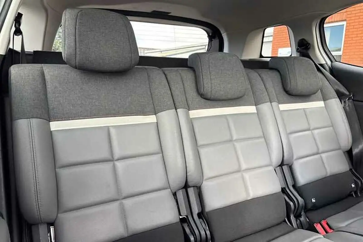 2019-citroen-c5-aircross-12-puretech-flair-plus-big-23