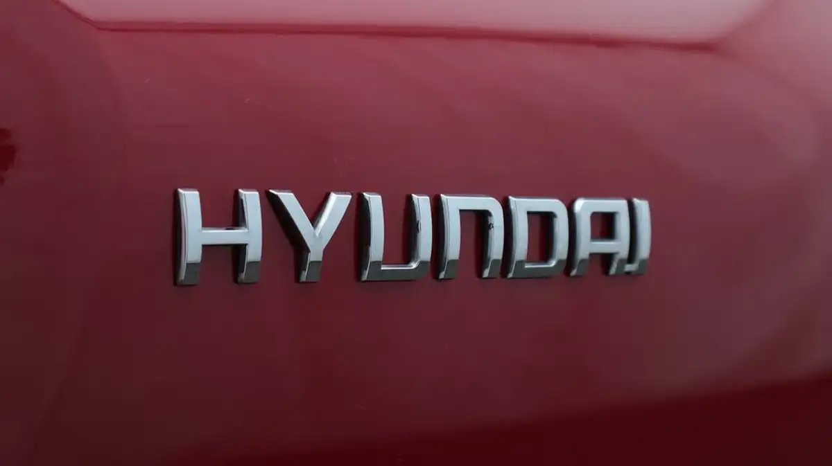 2019-hyundai-i10-10-s-big-20