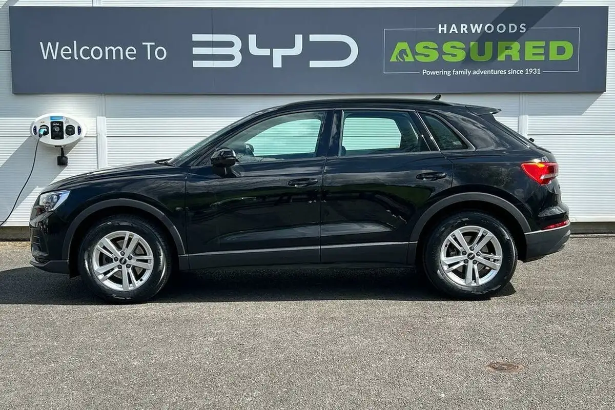 2022-audi-q3-15-35-tfsi-technik-cod-s-tronic-big-10