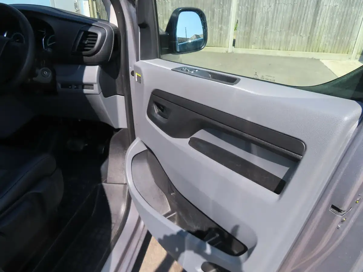 2021-citroen-dispatch-e-enterprise-m-75kwh-1000-auto-big-36