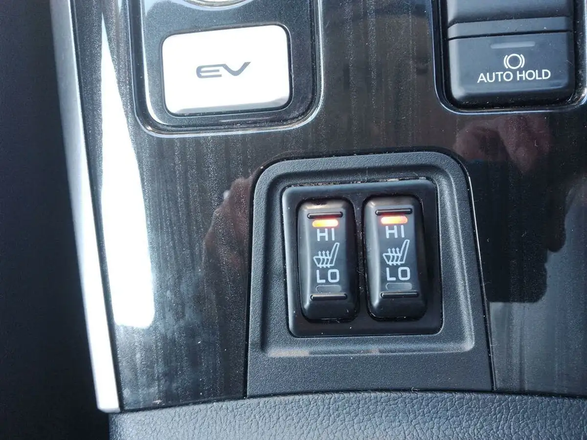 2017-mitsubishi-outlander-20-4hs-phev-5st-big-59