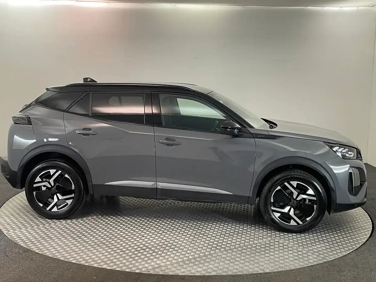 2023-peugeot-2008-suv-big-2