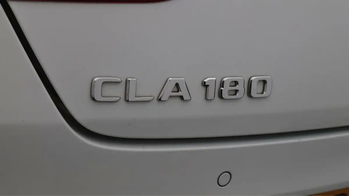 2020-mercedes-benz-cla-13-cla-180-amg-line-coupe-4d-big-20