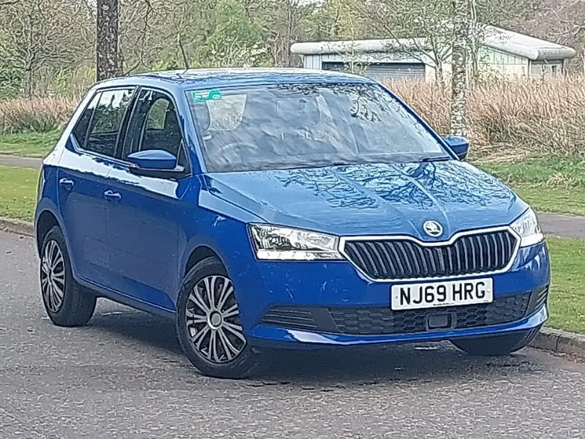2019-skoda-fabia-10-mpi-s-hatchback-big-0