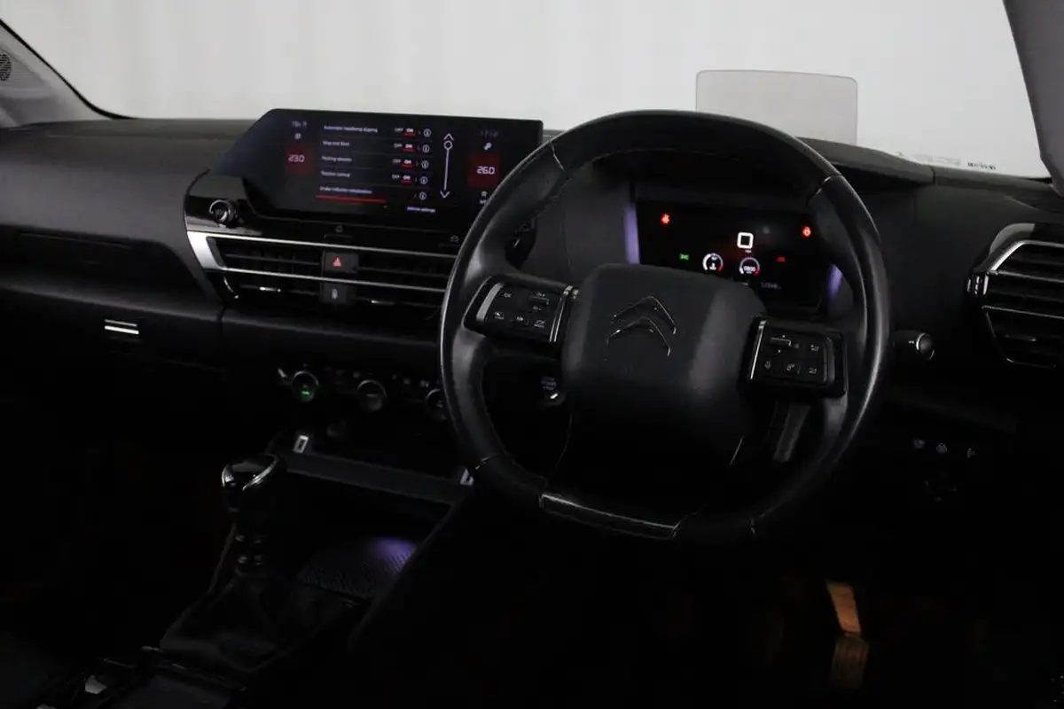 2021-citroen-c4-12-puretech-shine-130ps-big-10