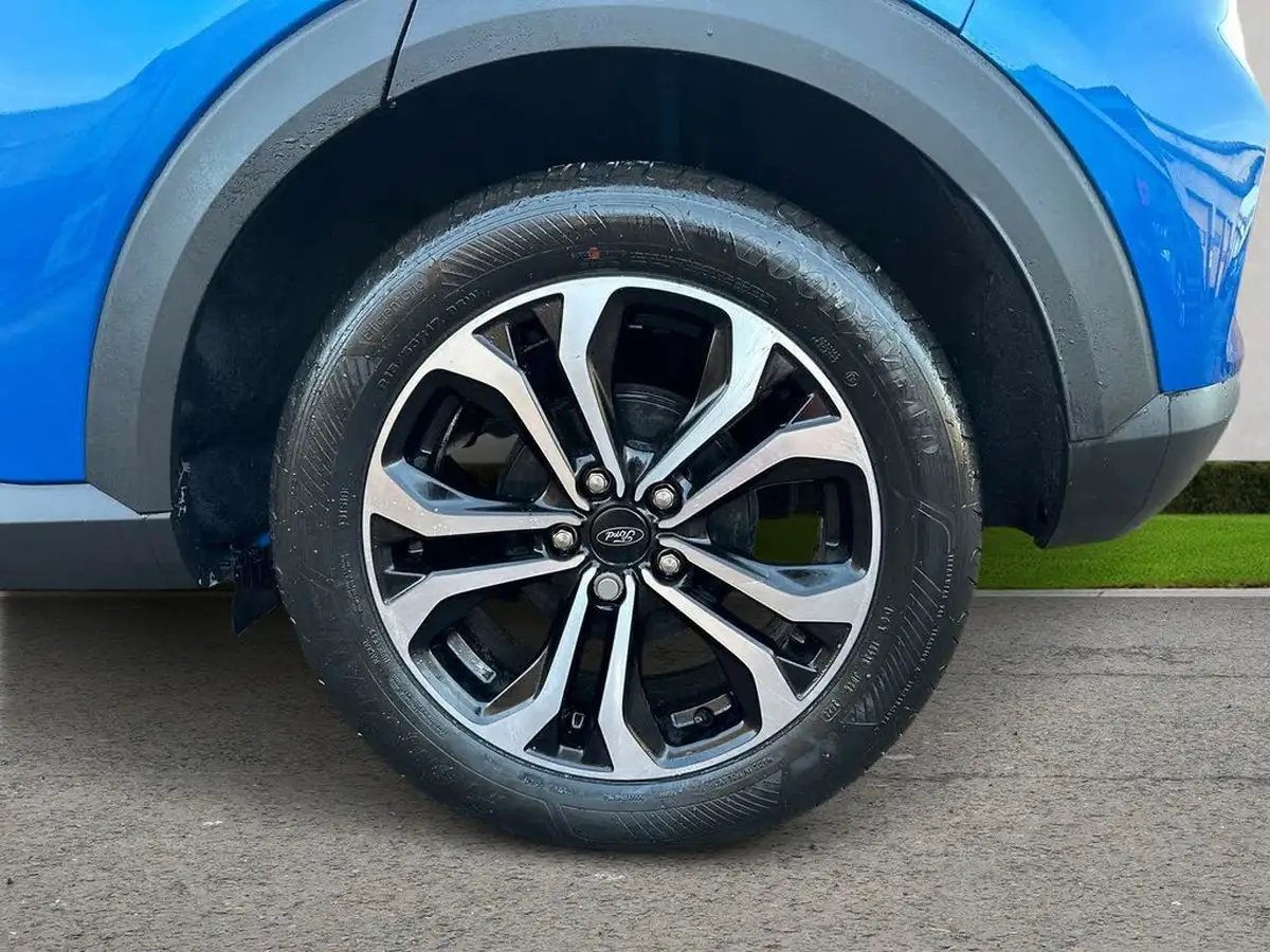 2025-ford-puma-suv-10-titanium-big-8